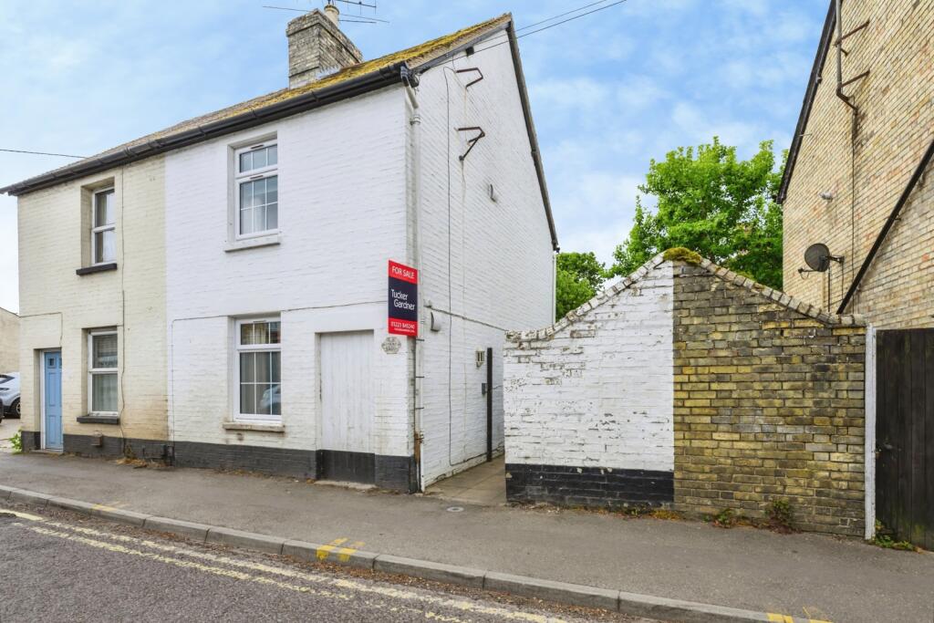 Main image of property: Woollards Lane, Great Shelford, Cambridge, Cambridgeshire, CB22