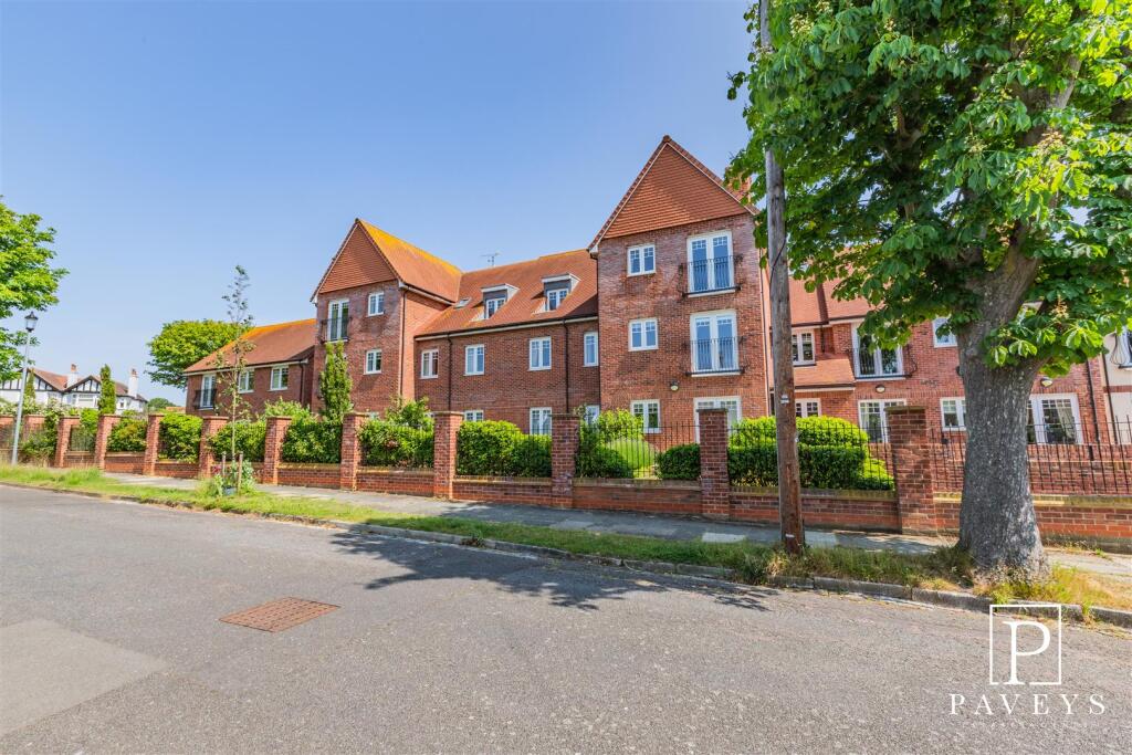 Main image of property: Hadleigh Road, Frinton-On-Sea