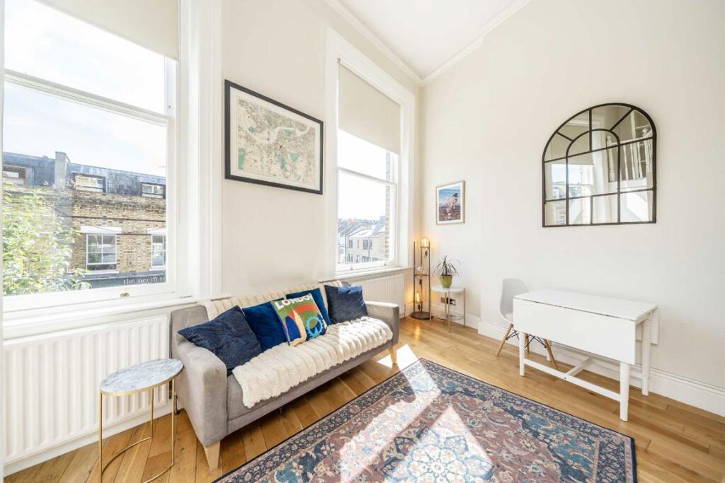 Apartment in London - View 5