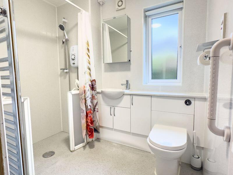 Meadow Court, Felpham photo 3