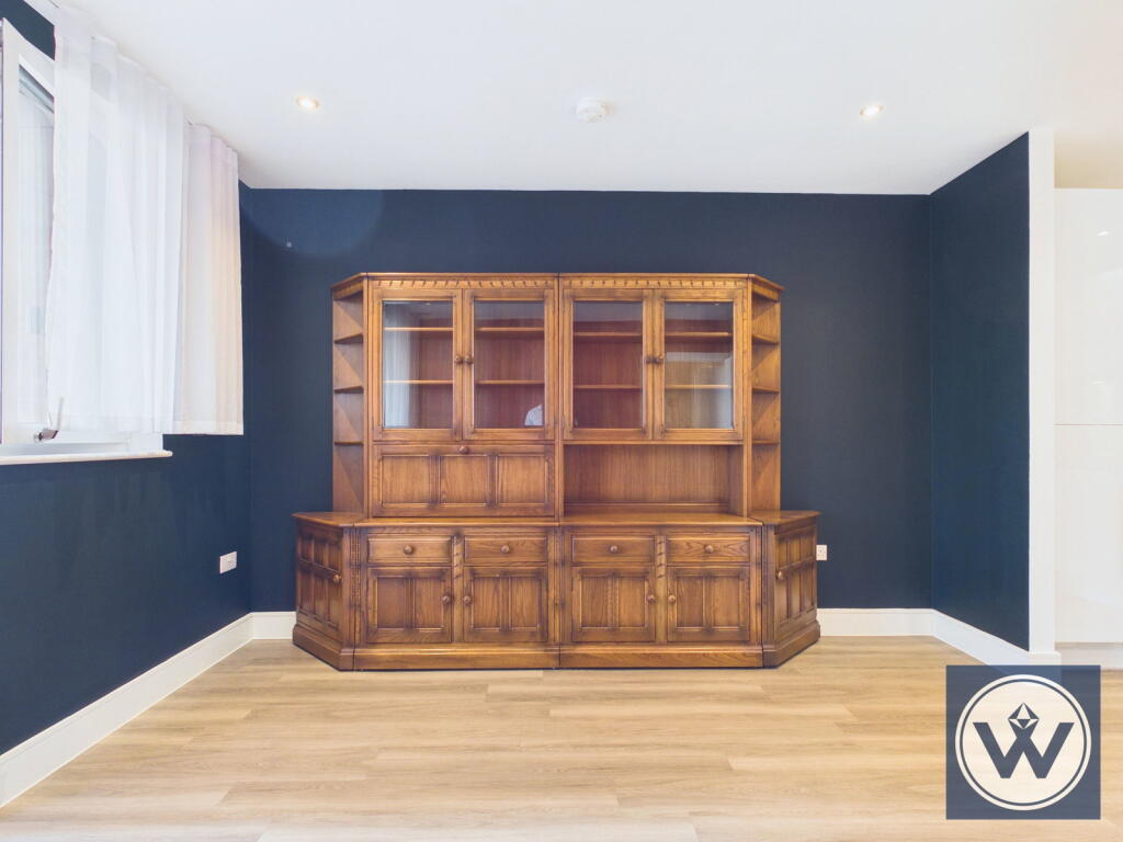 Apartment in Southall - View 2