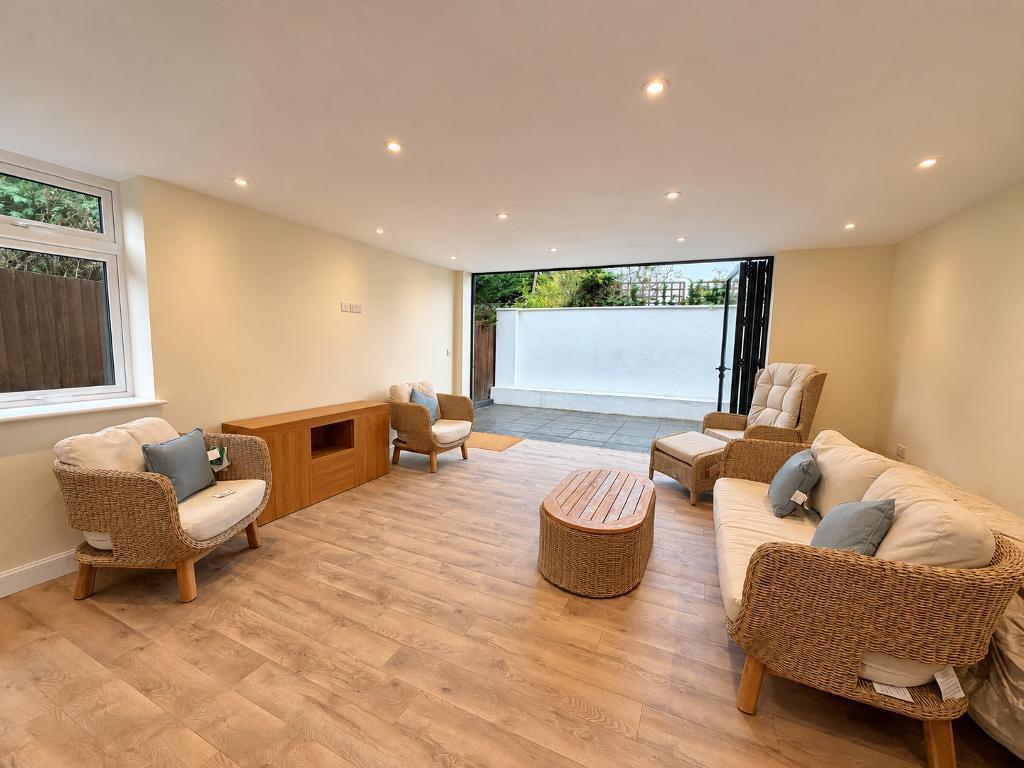 Wentworth Way, Sanderstead, Surrey, CR2 9EZ photo 2