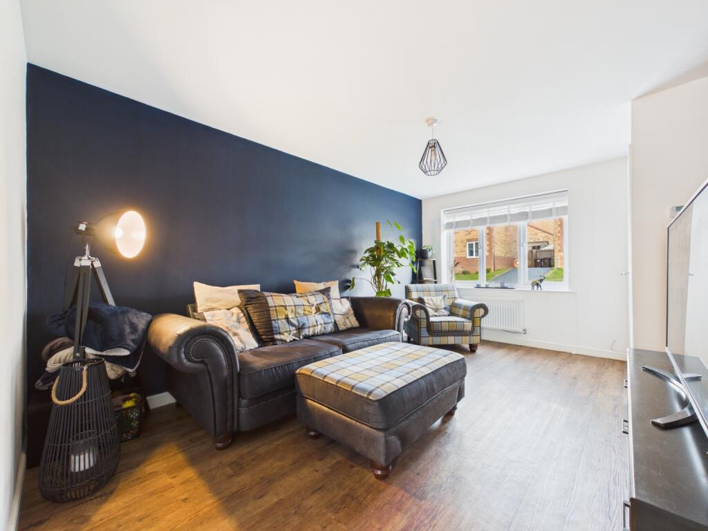 House in Wakefield - View 4