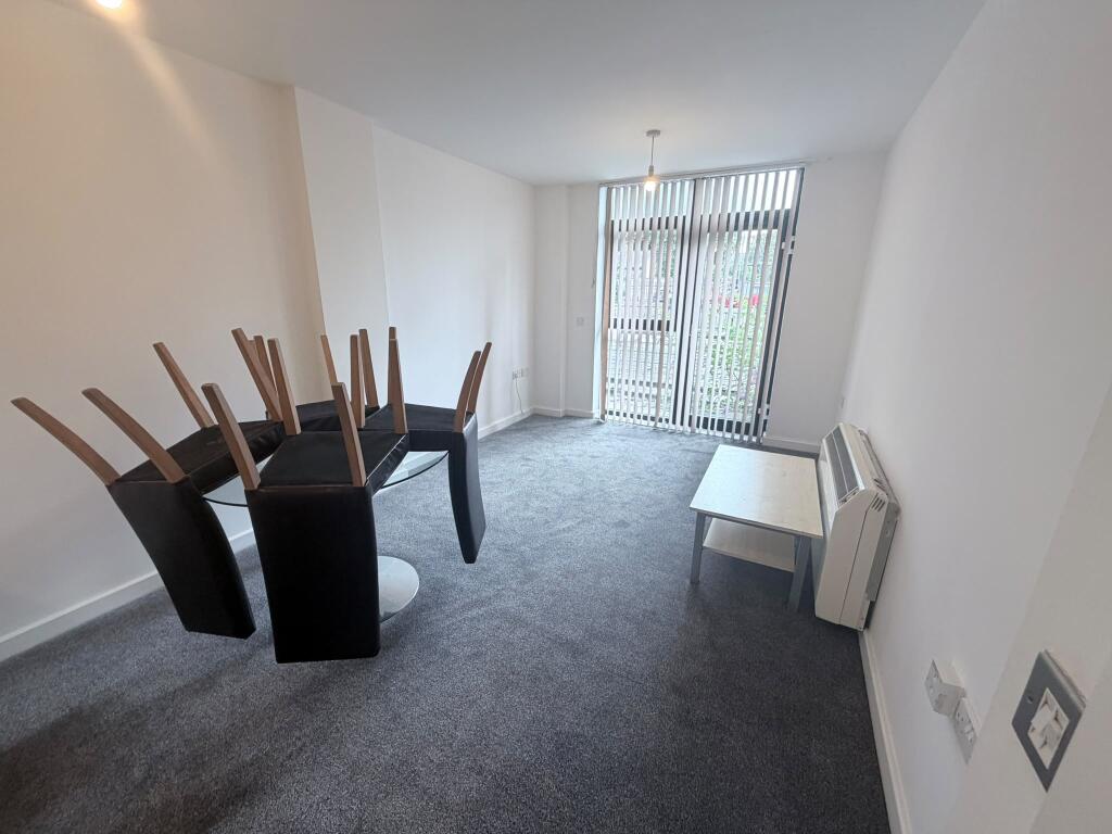 Apartment in London - View 3