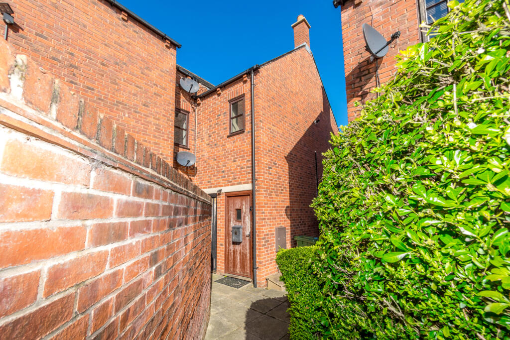 Main image of property: Renaissance Court, Churwell, LS27