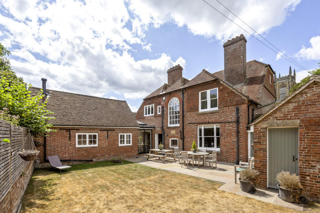 House in East Grinstead, Sunnyside - View 4