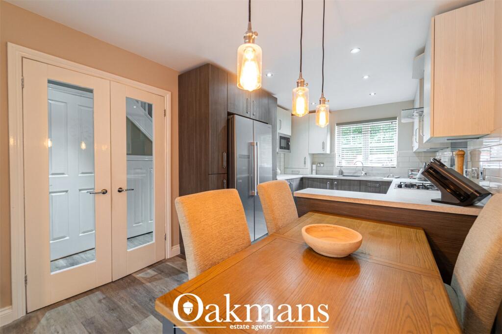 House in Birmingham, West Midlands - More