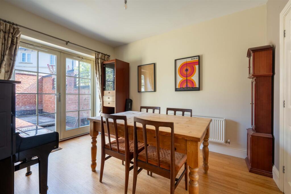 House in Upton, St Crispin's - View 4