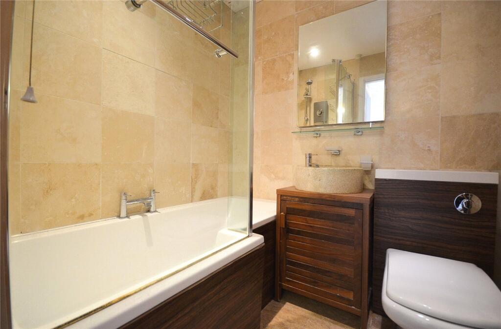 House in Manchester, Greater Manchester - More