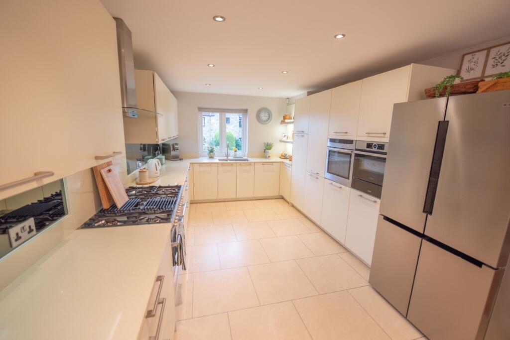 House in Bradford, Glusburn and Cross Hills - View 2