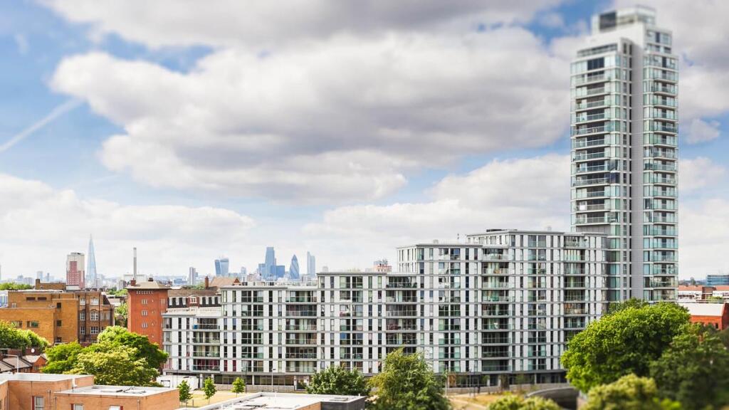 Main image of property: Distillery Tower, SE8