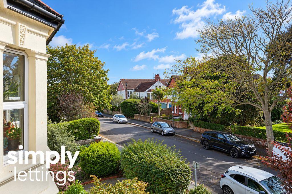 Apartment in Worthing, Broadwater - View 4