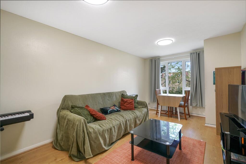 Apartment in London - View 6