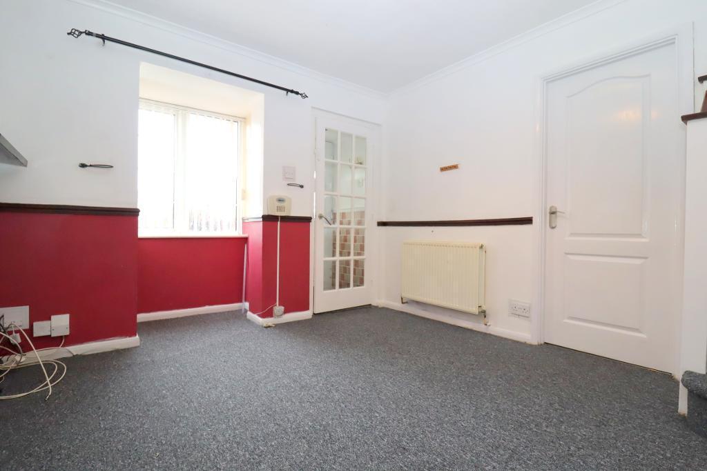 Kelling Close, Warden Hills, Luton, Bedfordshire, LU2 7ET photo 3