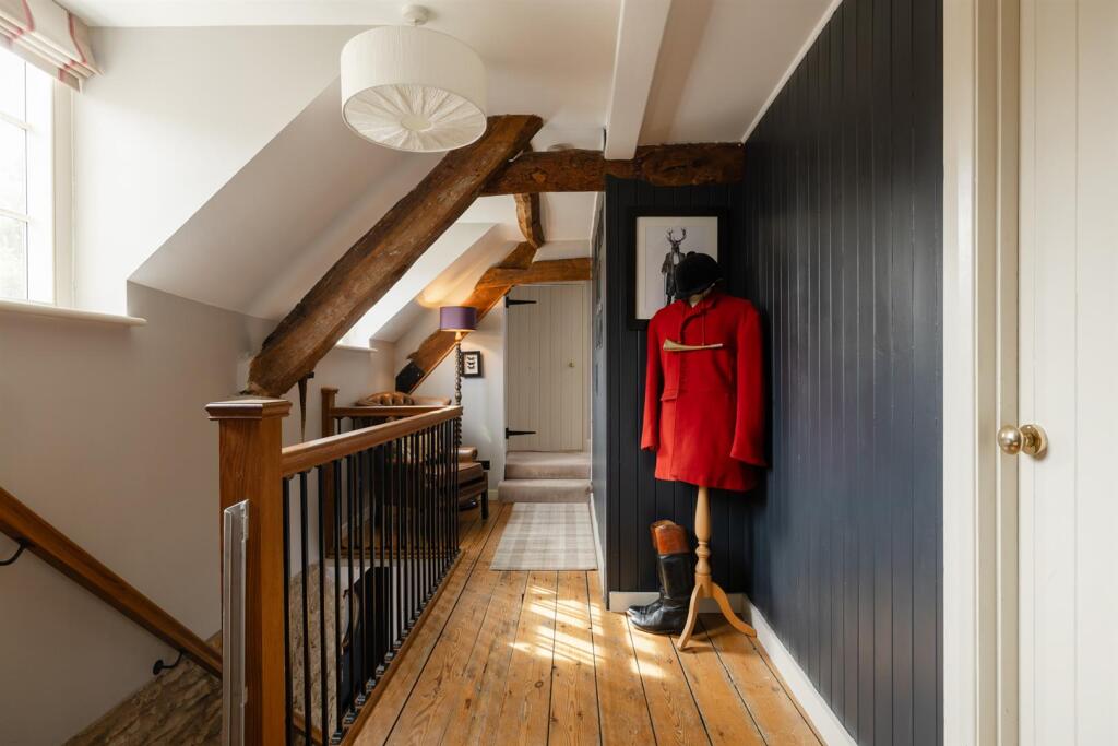 House in York, Westow - More