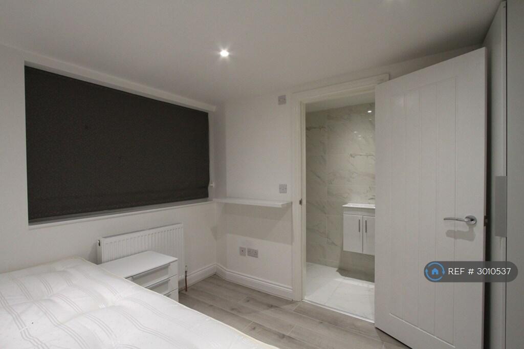 House in Braintree - View 2