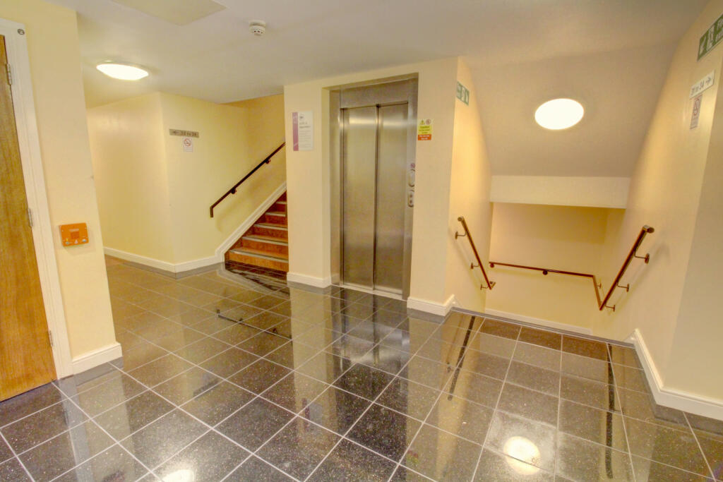 Additional image 9 of Longside Lane, Bradford, BD7