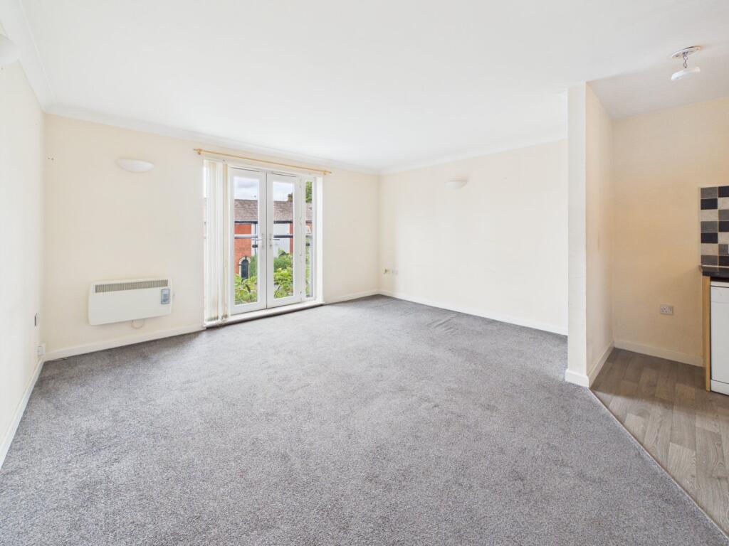 Apartment in Oldham - View 5