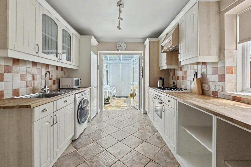 House in Southampton - View 4