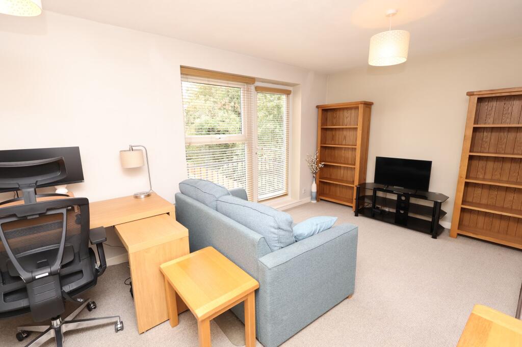 Apartment in Manchester - View 5