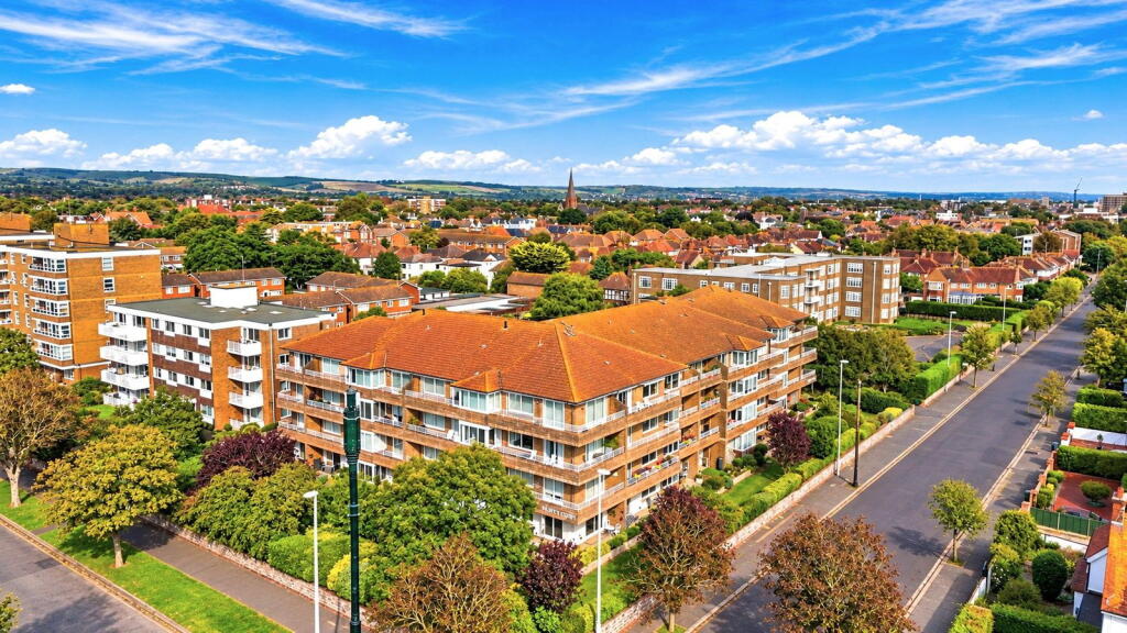 Belmer Court, Grand Avenue, Worthing, BN11
