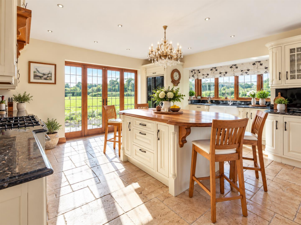Bakers Lane, Knowle, Solihull photo 5