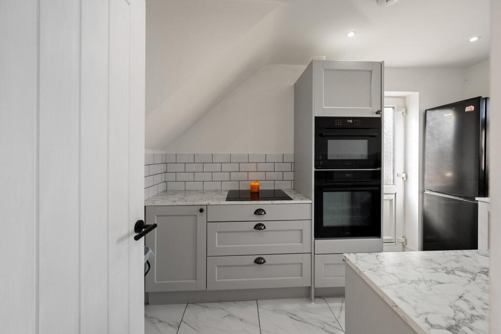 Fifth Avenue in Grantham - View 6