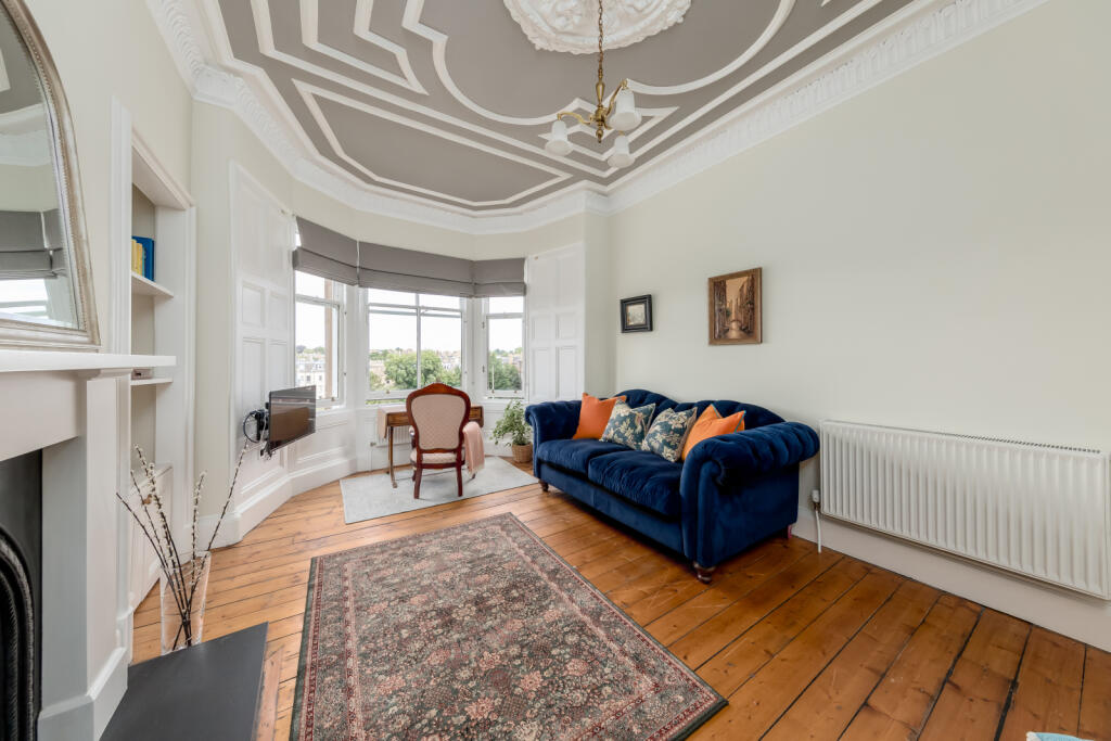 Apartment in Edinburgh - View 4