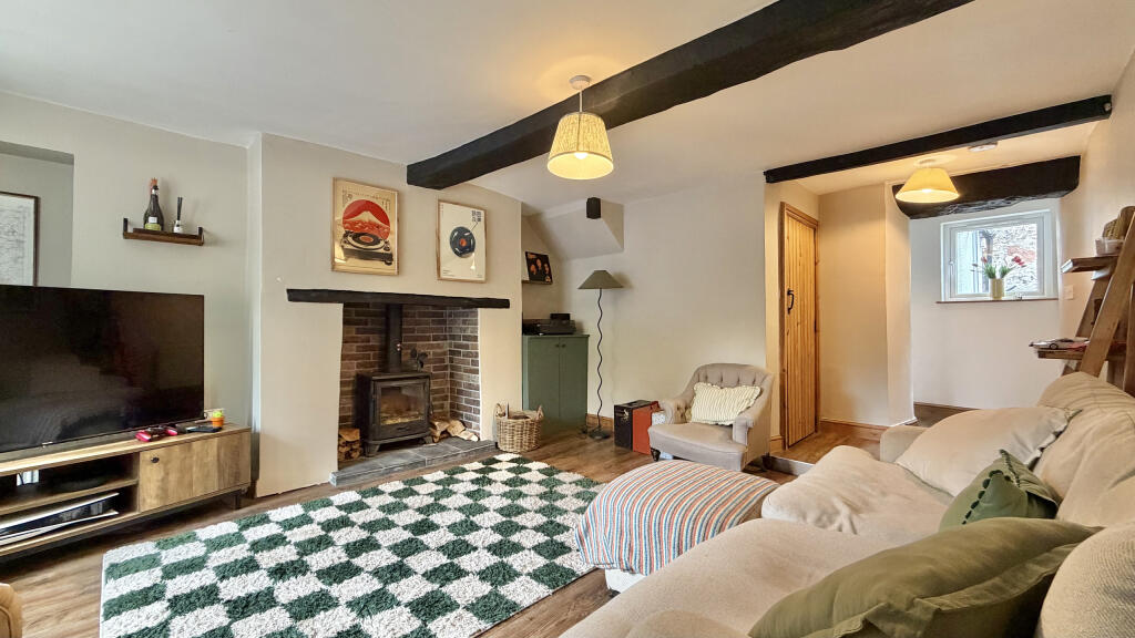 House in Taunton - View 4