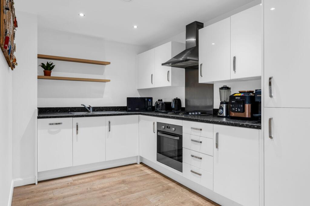 Apartment in Stevenage - More