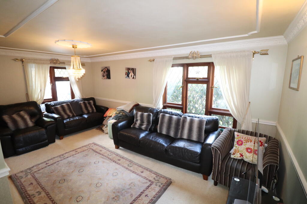 House in Basildon, Sunnymede, Billericay - View 5