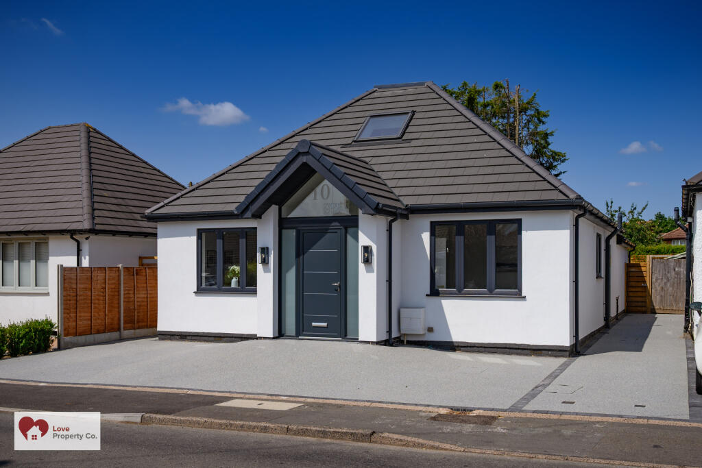 Main image of property: Spring Lane, Hockley Heath, Solihull, B94 6QX