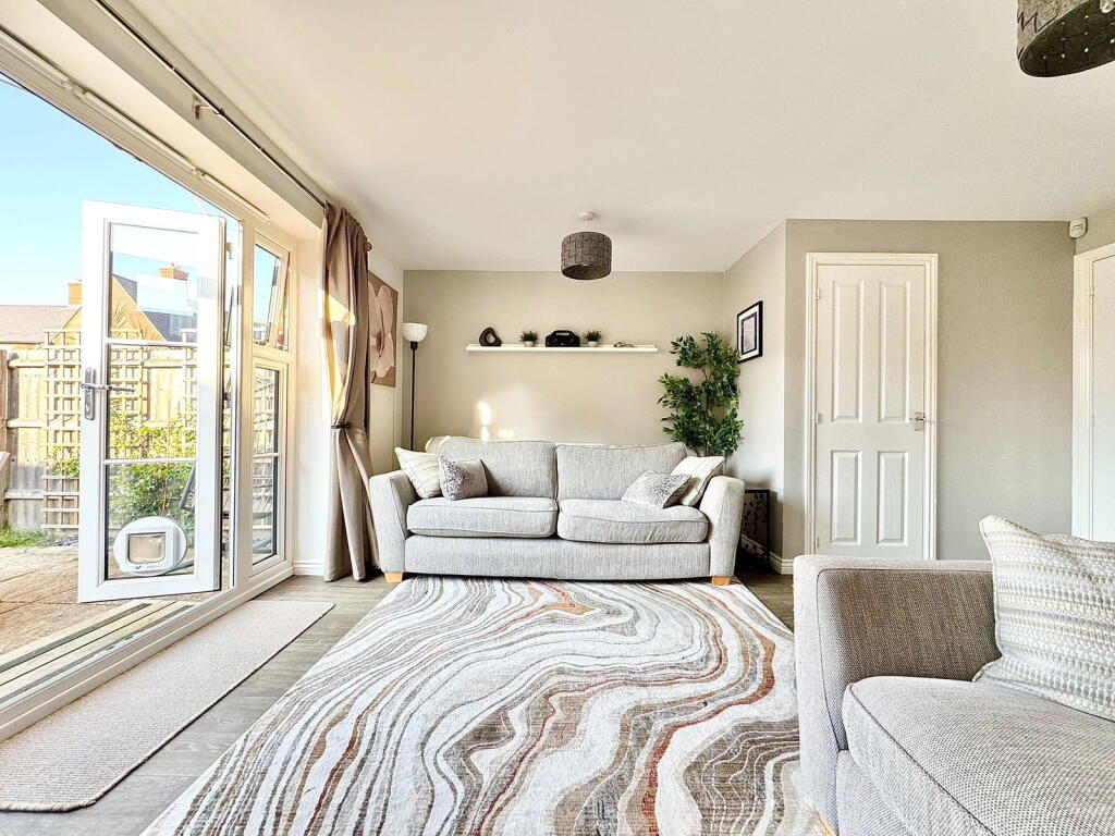 House in Brackley, Radstone Fields - More