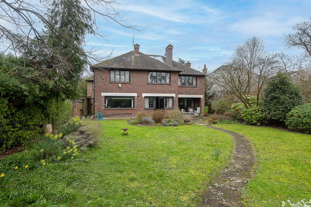 Main image of property: Inner Park Road