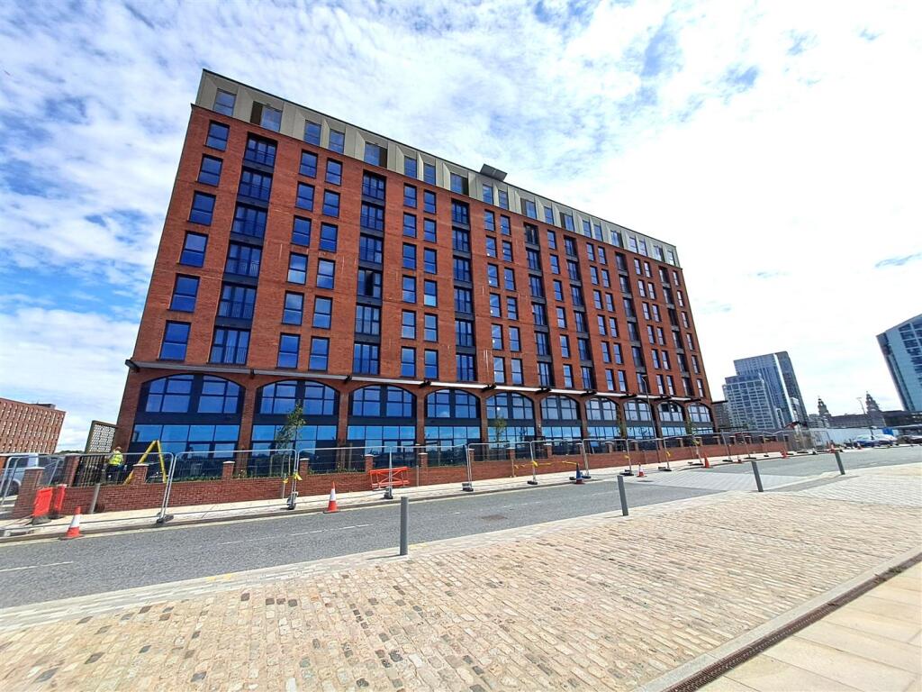Main image of property: 216 Aquitania, West Waterloo Place, Triskelion Way, Liverpool
