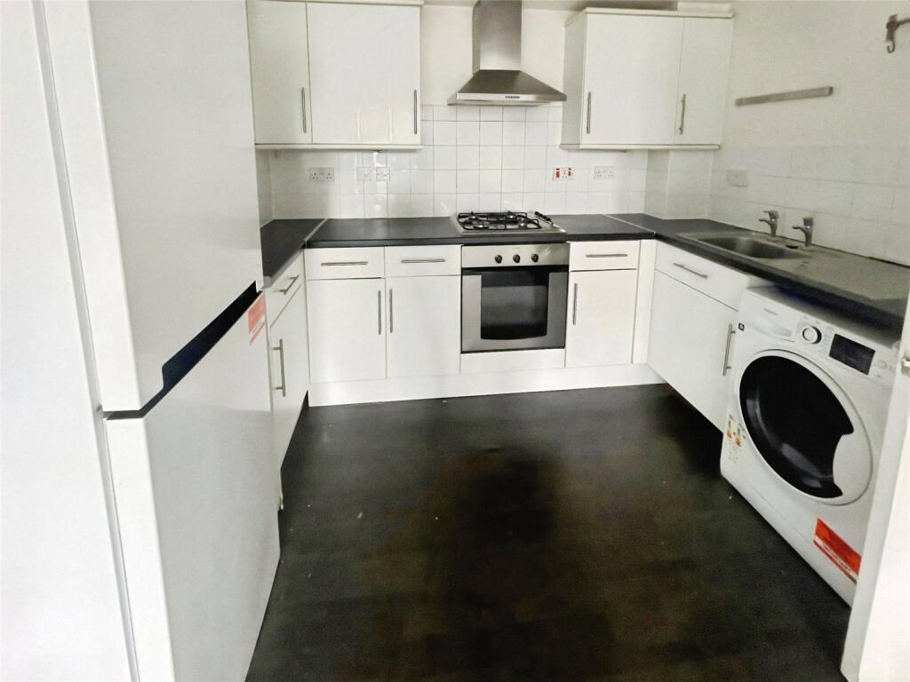 Apartment in London, Bromley Park, Shortlands - View 3