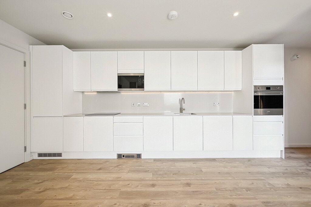 Apartment in London - View 5