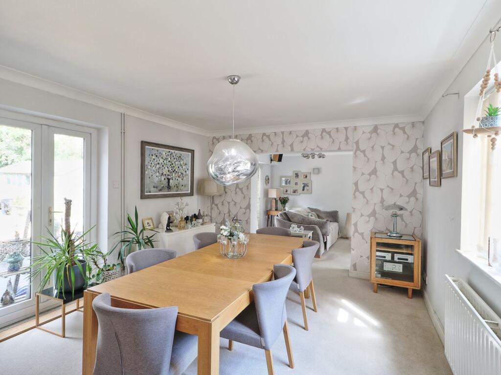 House in St Neots, Eynesbury - View 4