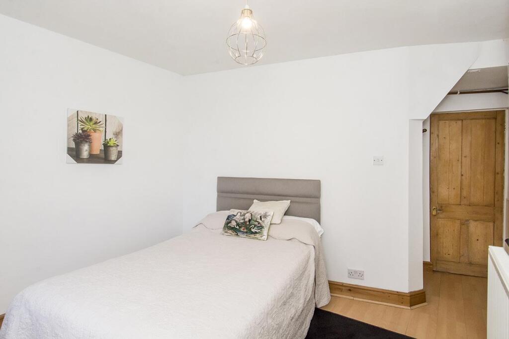 Apartment in Harborough, Leicestershire - View 5