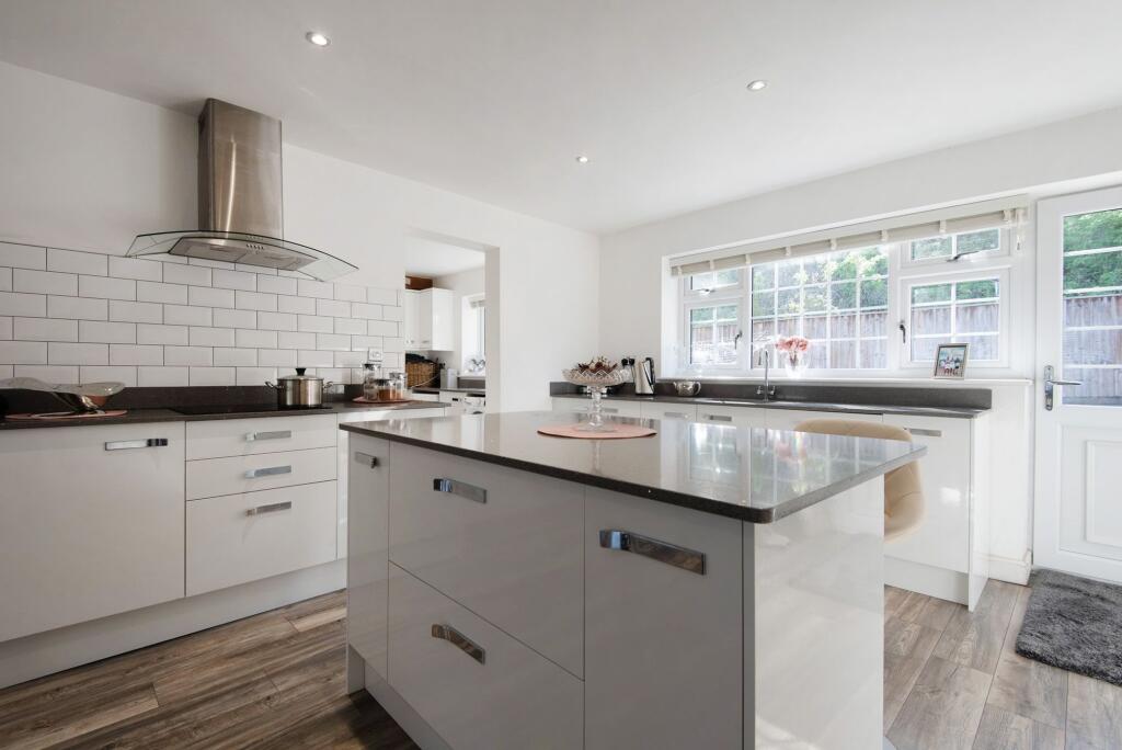 House in Wyre Forest, Aggborough, Kidderminster - View 2