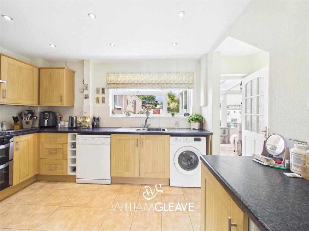 House in Pen-y-ffordd, Coed Mor, Llanasa - View 5