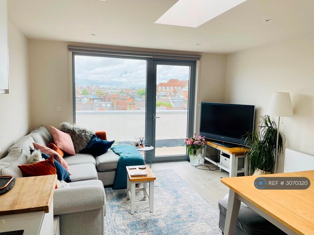 Apartment in London - View 2