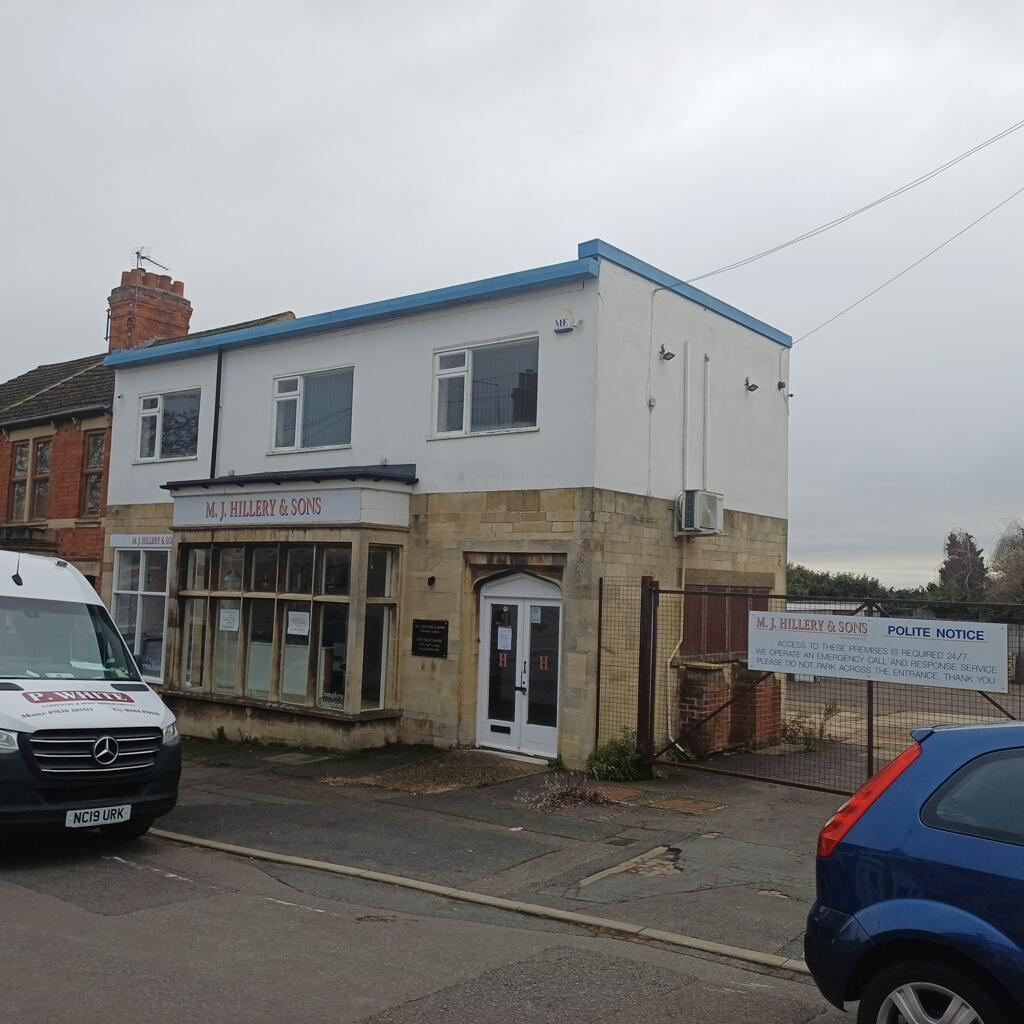 Main image of property: St. Peters Avenue, Kettering, Northamptonshire, NN16 0HD