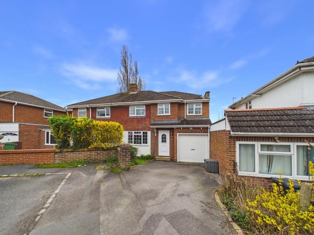 Main image of property: Tilling Close, Tilehurst, Reading, RG31