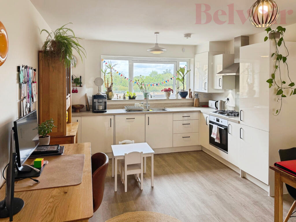 Apartment in Cambridge - View 5