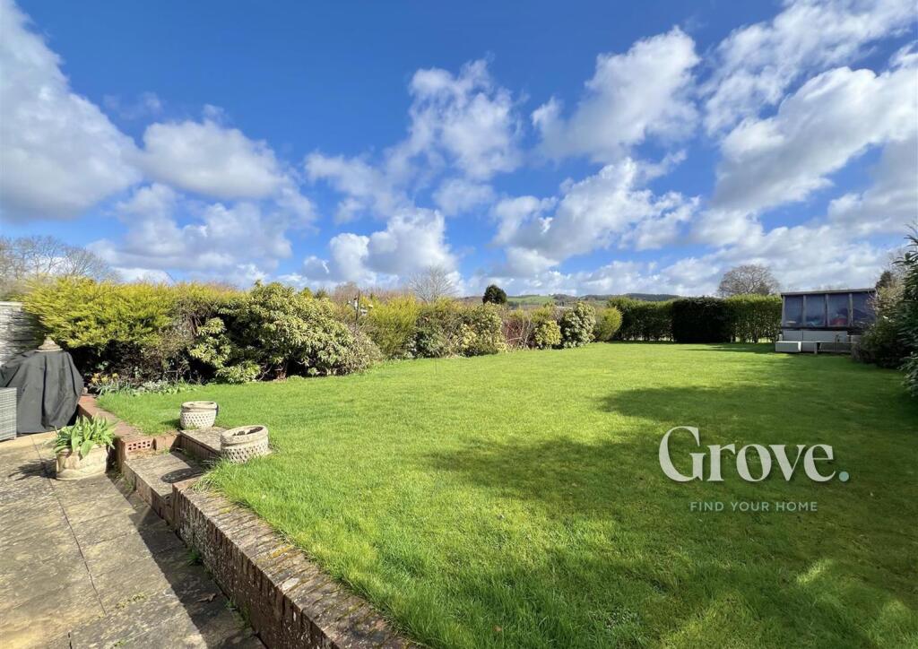 Main image of property: Belbroughton Road, Clent