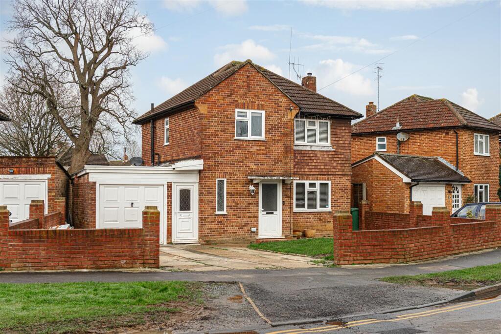 Main image of property: Sangers Drive, Horley