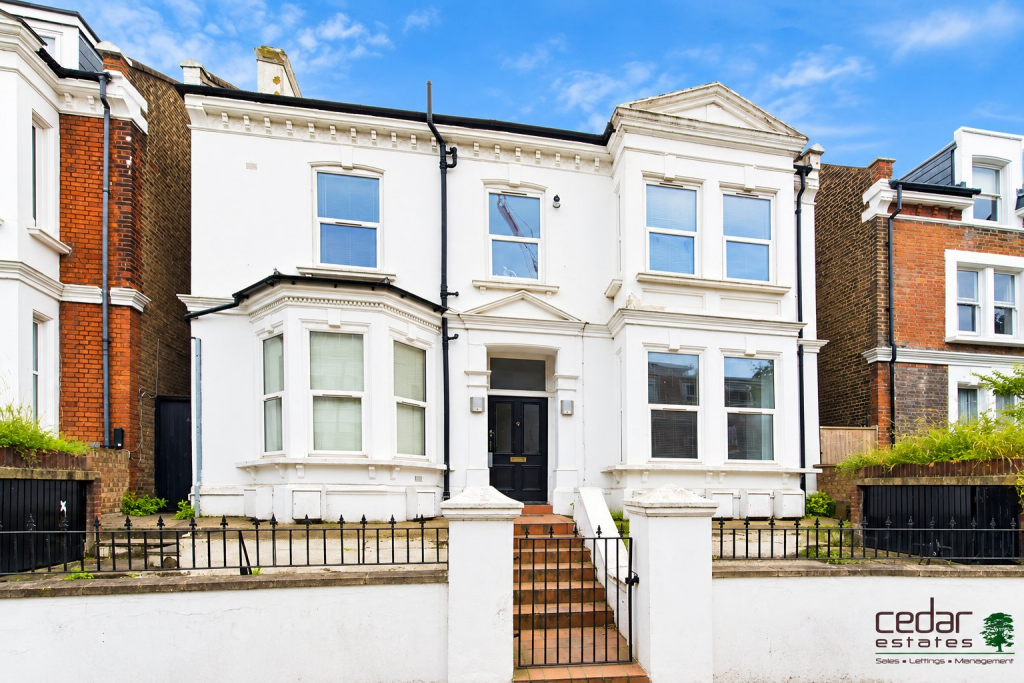 Apartment in London - View 5