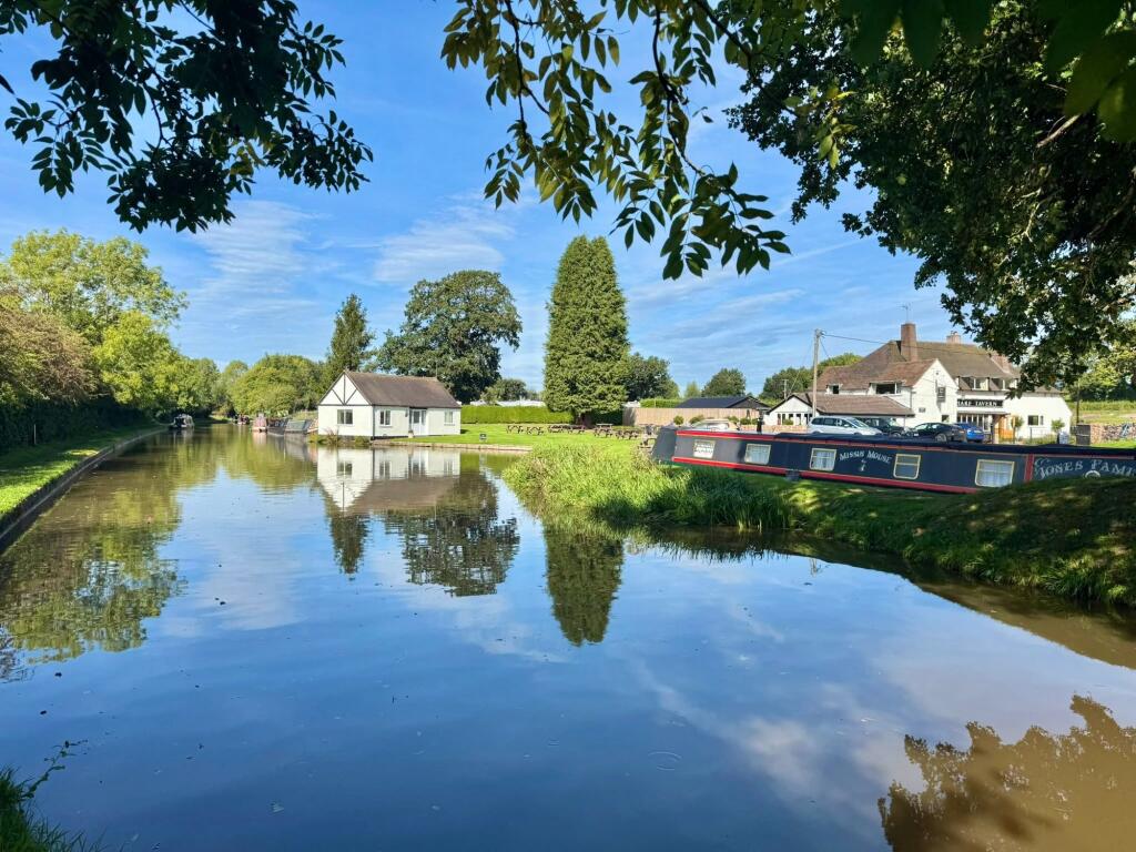 House in Market Drayton, Cheswardine - View 3