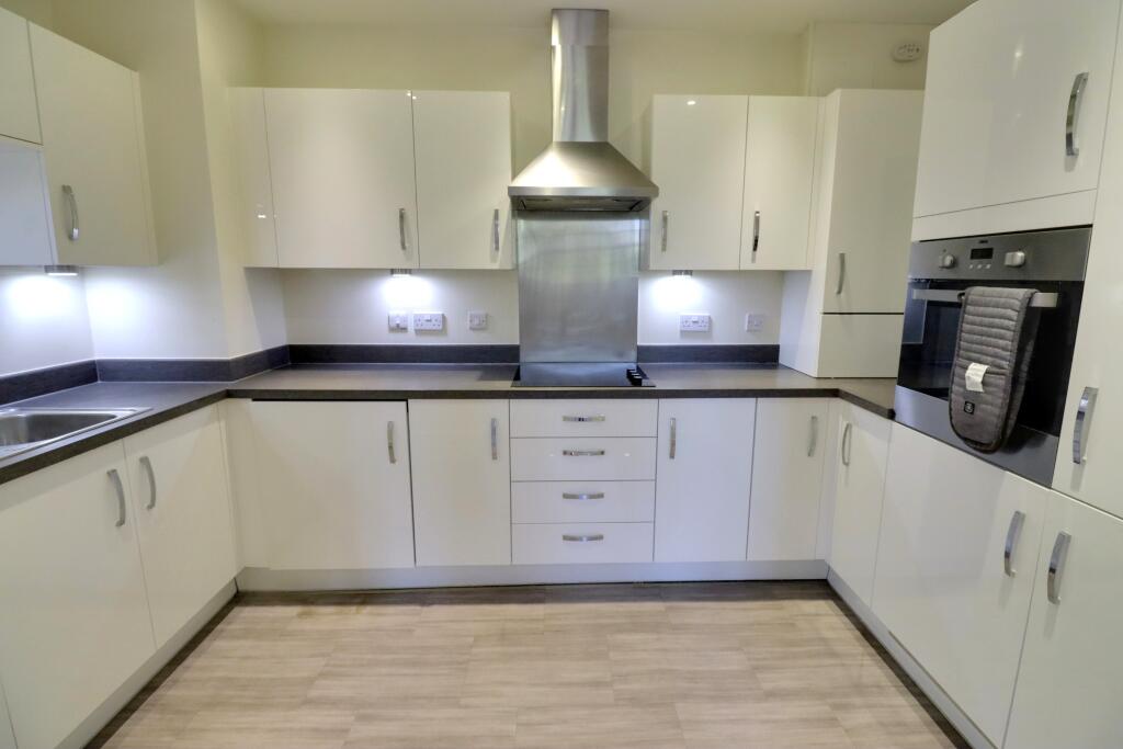 Apartment in Havant, Waterlooville - View 4